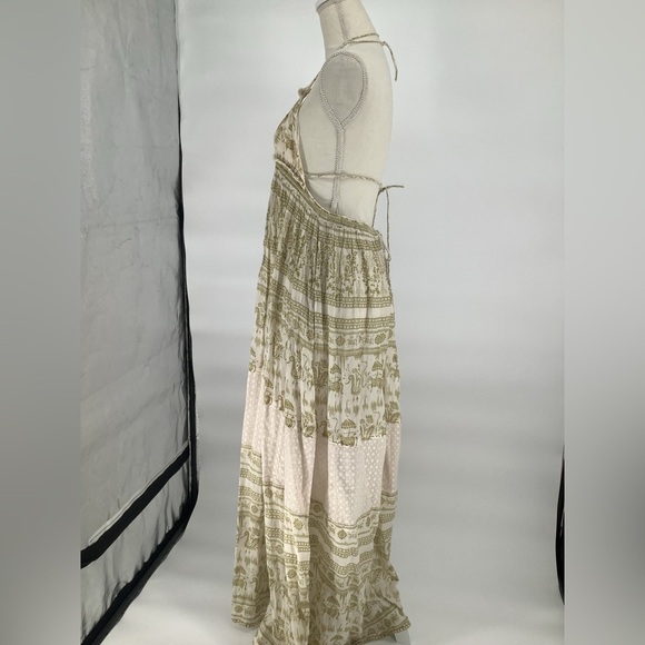 Free People Backless Elegant Green and Cream Halter Maxi Dress - Picture 4 of 13